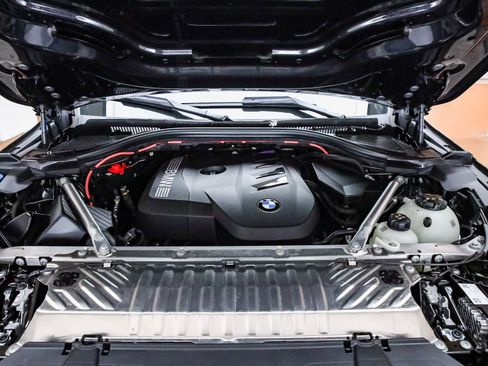 Certified 2025 BMW X3 xDrive30i w/ M Sport Package image 27