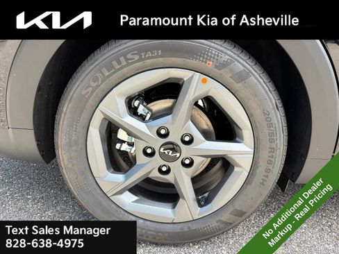 New 2026 Kia K4 FWD image 30