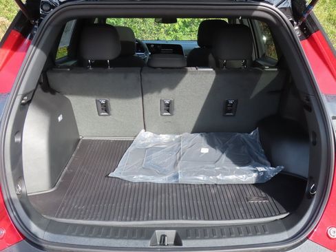 New 2026 Chevrolet Equinox LT w/ LPO, Floor Liner Package image 19