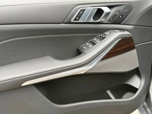 New 2026 BMW X5 xDrive40i w/ M Sport Package image 15