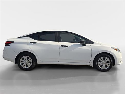 Used 2021 Nissan Versa S image 6