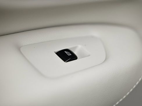 Used 2023 Volvo XC90 B5 Plus w/ Protection Package image 25