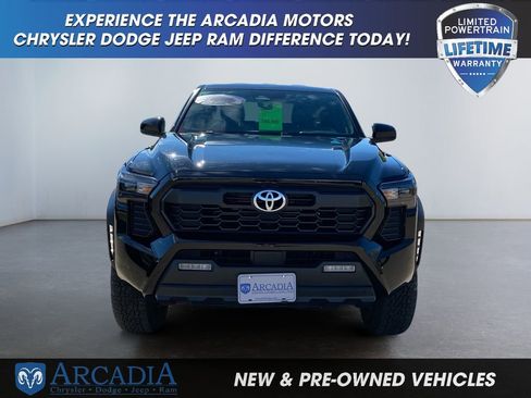 Used 2024 Toyota Tacoma TRD Off-Road image 8