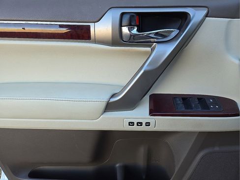 Used 2019 Lexus GX 460 Premium image 18