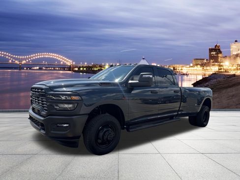 Used 2026 RAM 3500 Tradesman AWD/4WD image 1