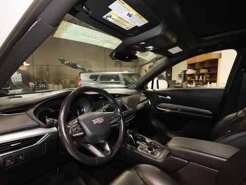 Certified 2023 Cadillac XT4 Premium Luxury w/ Cold Weather Package AWD/4WD image 9