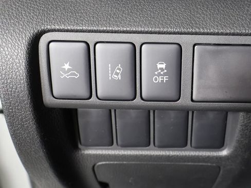 New 2026 Mitsubishi Eclipse Cross LE AWD/4WD image 31