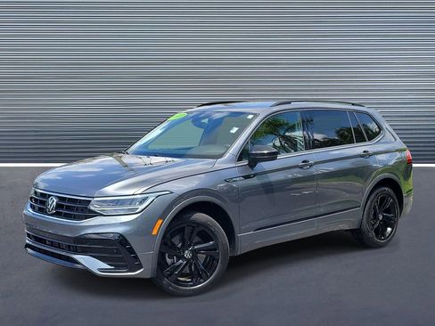 Used 2023 Volkswagen Tiguan SE R-Line FWD image 1