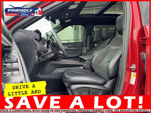 Used 2025 Ford Explorer ST w/ Sun And Sound Package image 15