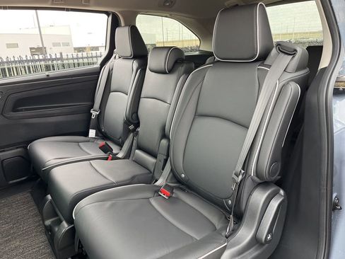 Certified 2026 Honda Odyssey Touring image 27