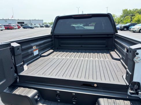 Used 2023 Honda Ridgeline Sport image 29