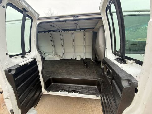 Used 2020 Chevrolet Express 2500 Extended w/ Communications Package RWD image 11