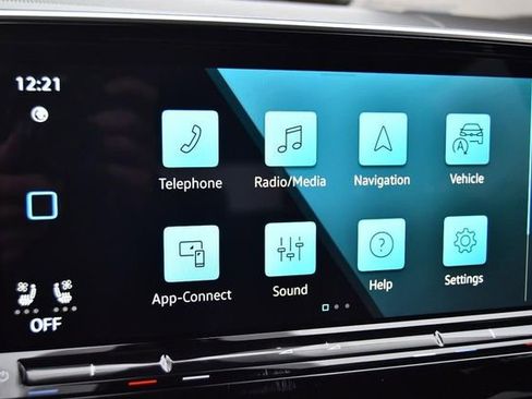 New 2026 Volkswagen Atlas Cross Sport SE image 14