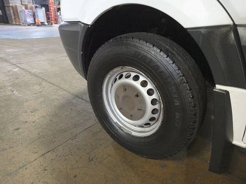 Used 2011 Freightliner Sprinter 2500 image 20