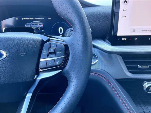 Used 2025 Ford Explorer ST-Line w/ Premium Package image 25