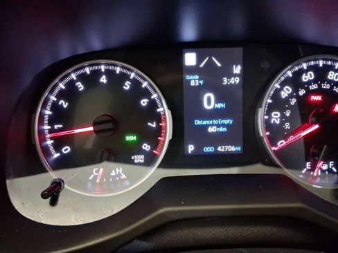 Used 2022 Toyota RAV4 XLE AWD/4WD image 20