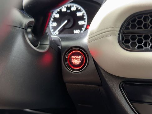 Used 2024 Honda HR-V LX image 24