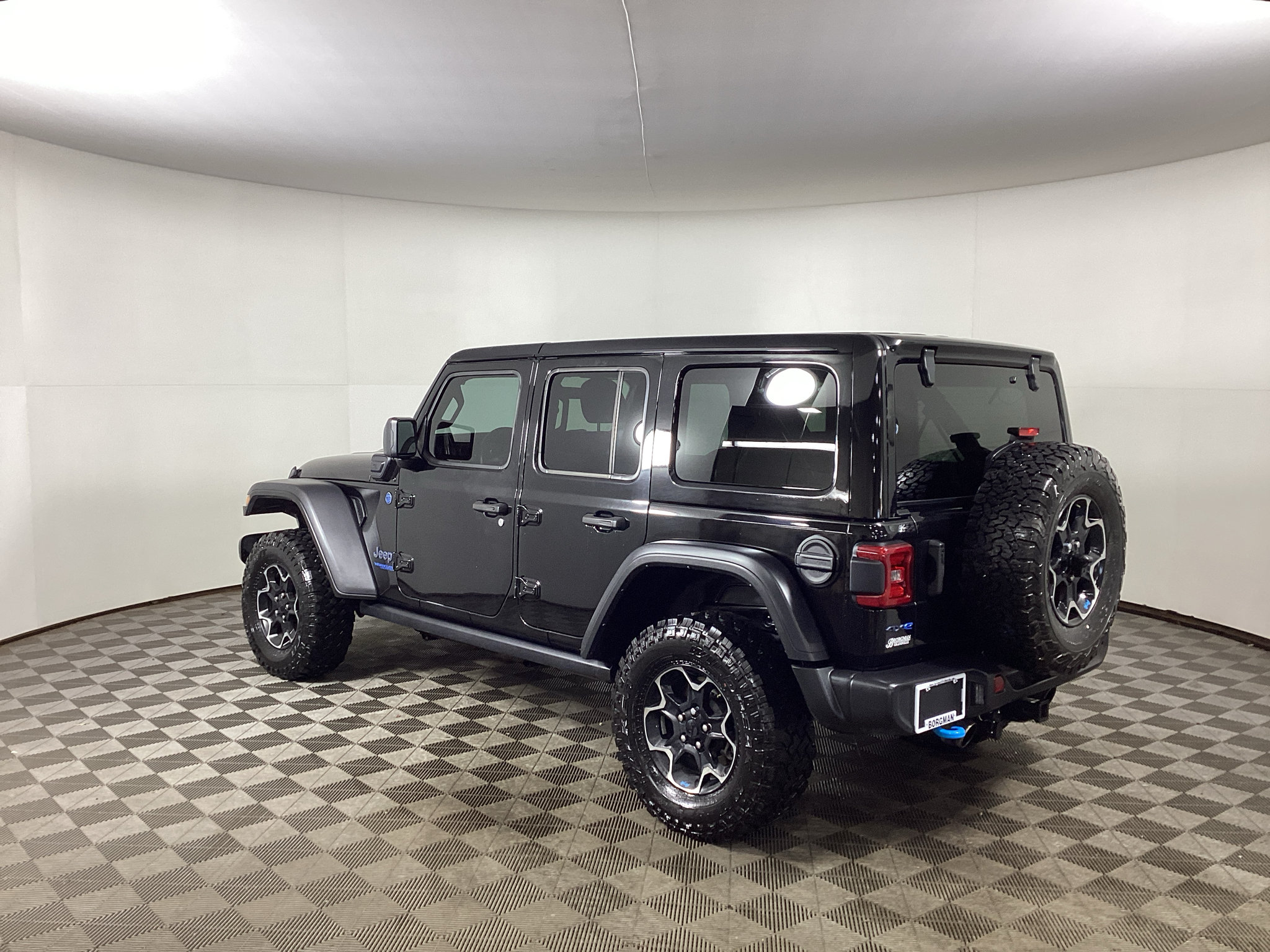 Used 2022 Jeep Wrangler Unlimited Rubicon 4xe w/ Cold Weather Group AWD/4WD image 4