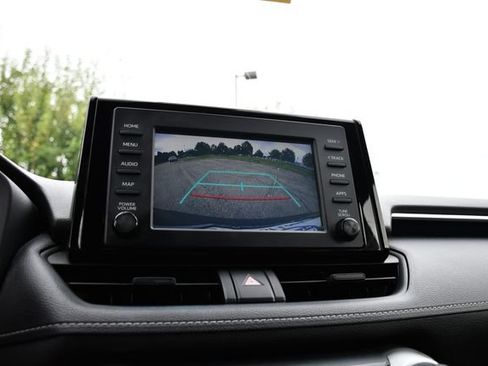Used 2019 Toyota RAV4 LE w/ Carpet Mat Package FWD image 15