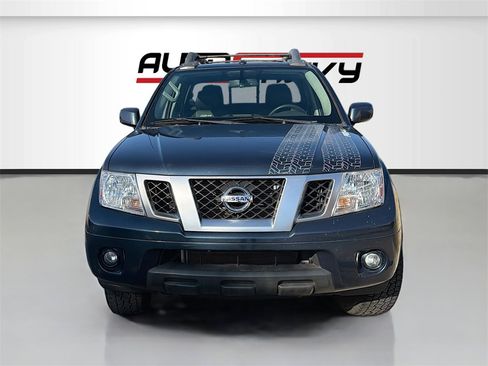 Used 2020 Nissan Frontier PRO-4X w/ Pro-4x Utility Package image 2
