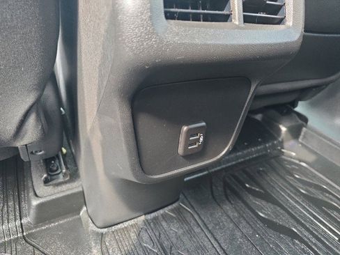 Used 2023 GMC Terrain SLE w/ Driver Convenience Package image 36