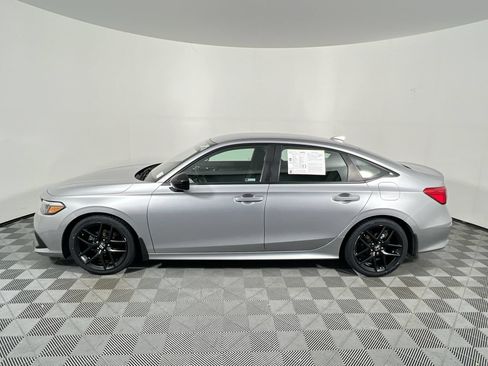 Used 2023 Honda Civic Sport image 6