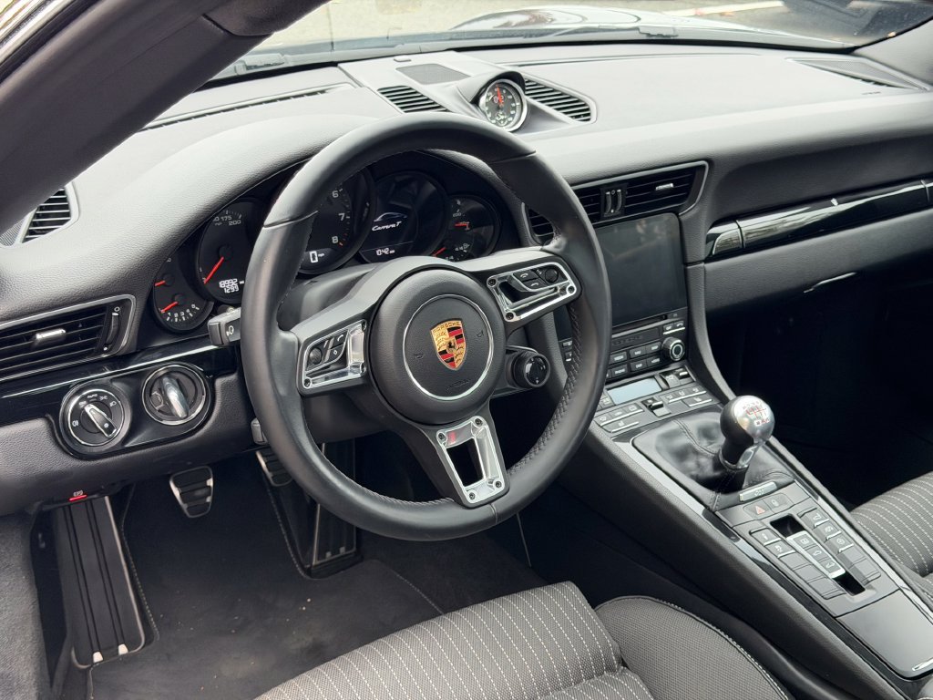 Used 2019 Porsche 911 Carrera T RWD image 22