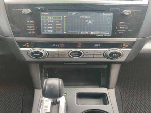 Used 2015 Subaru Outback 2.5i Premium AWD/4WD image 10