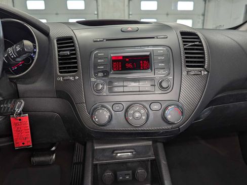 Used 2015 Kia Forte EX FWD image 29