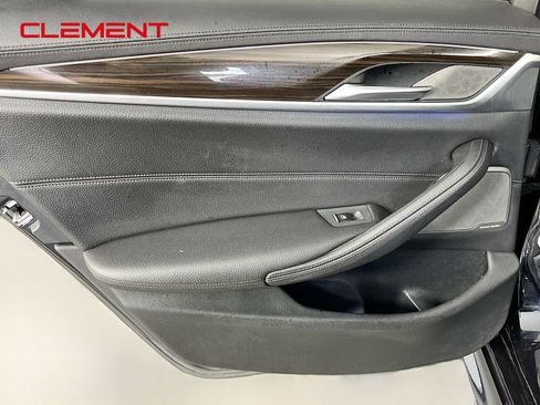 Used 2018 BMW 540i xDrive AWD/4WD image 31