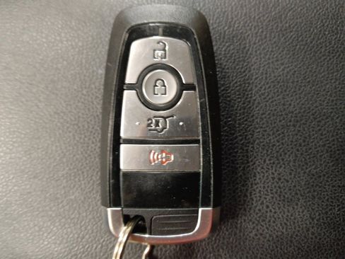 Used 2021 Ford Escape SE w/ SE Sport Appearance Package FWD image 32