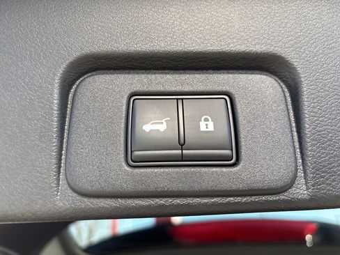 Used 2024 Nissan Rogue Platinum w/ Platinum Premium Package image 33