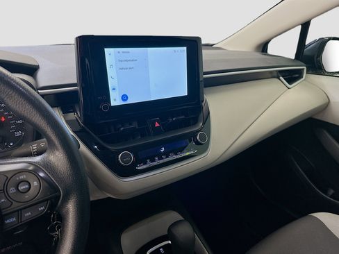 Used 2025 Toyota Corolla LE FWD image 26