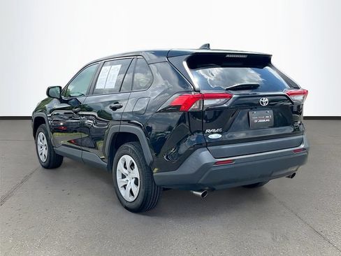 Used 2024 Toyota RAV4 LE FWD image 5