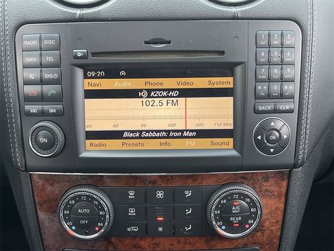 Used 2012 Mercedes-Benz GL 450 4MATIC image 13