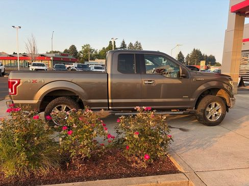 Used 2016 Ford F150 XLT w/ Equipment Group 302A Luxury AWD/4WD image 5