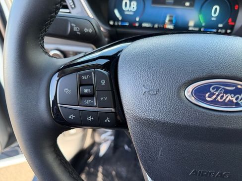 Used 2025 Ford Escape Platinum AWD/4WD image 15