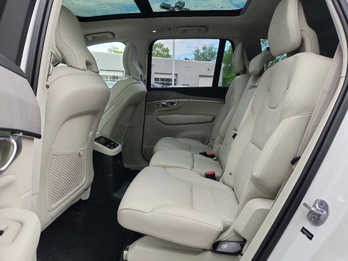 Certified 2024 Volvo XC90 T8 Plus w/ Protection Package Premier AWD/4WD image 10