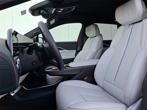 New 2026 Cadillac Lyriq Luxury image 11