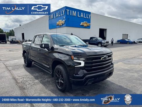 Used 2025 Chevrolet Silverado 1500 High Country w/ Midnight Edition AWD/4WD image 1