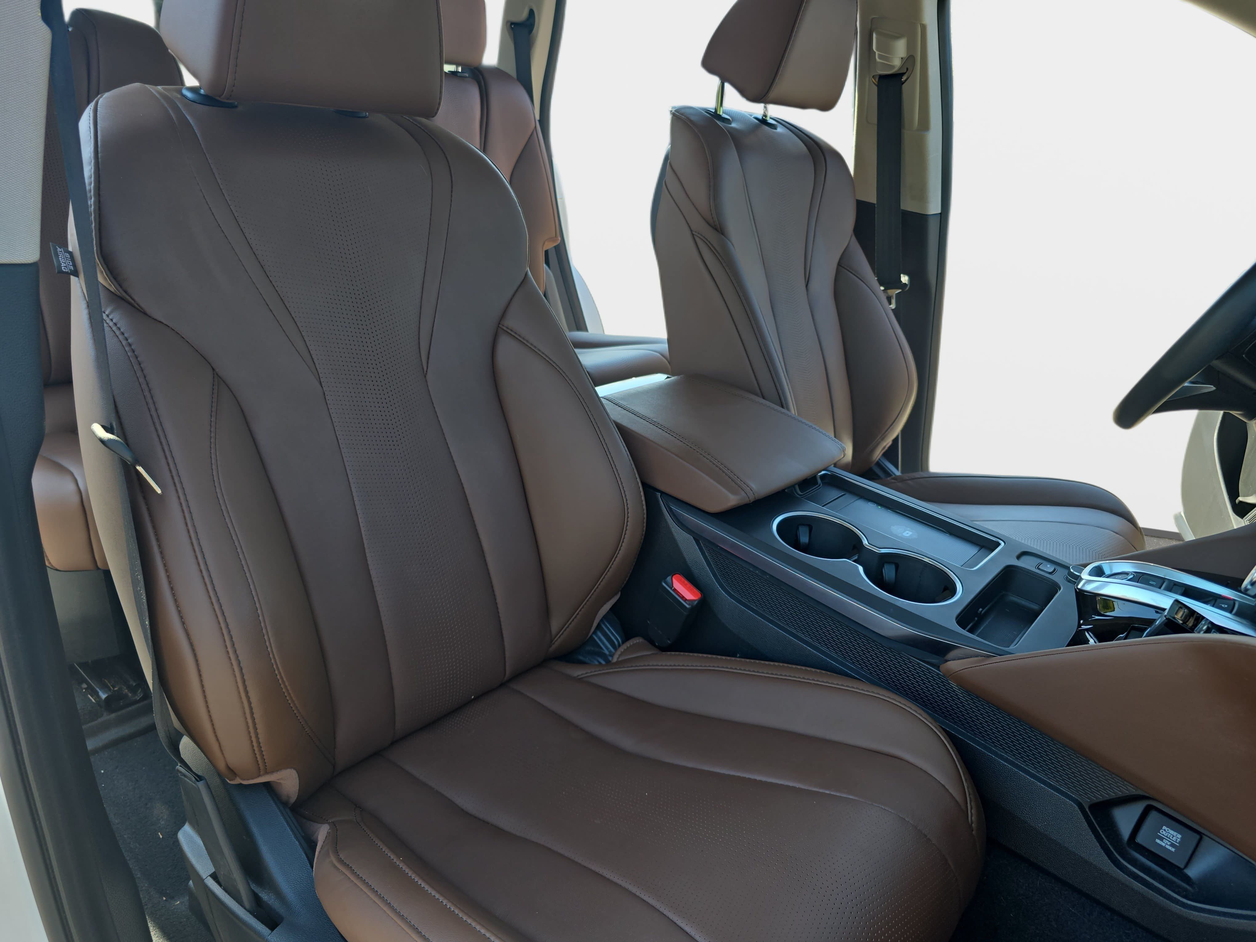 Certified 2025 Acura MDX w/ Technology Package FWD image 10