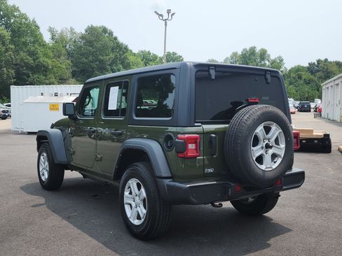 Used 2021 Jeep Wrangler Unlimited Sport AWD/4WD image 3