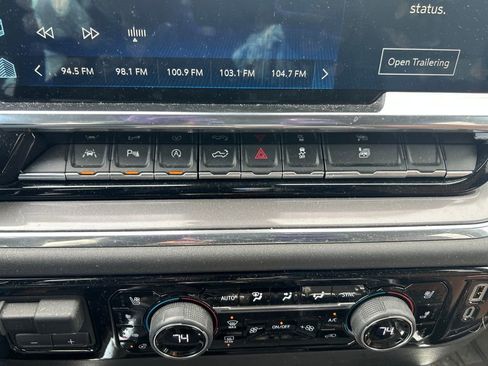 Used 2024 Chevrolet Silverado 1500 High Country image 28