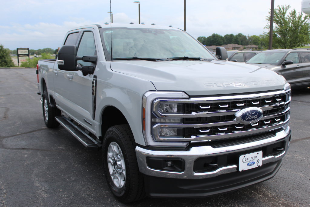 New 2026 Ford F250 XLT w/ XLT Premium Package AWD/4WD image 7