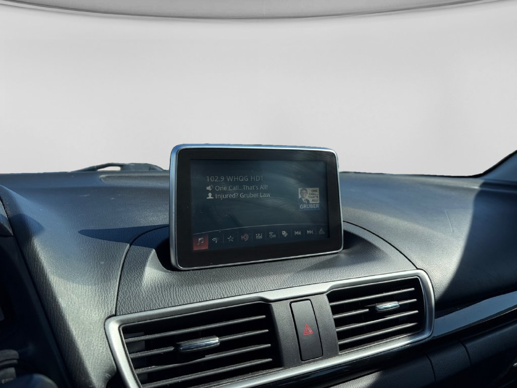 Used 2015 MAZDA MAZDA3 i Sport FWD image 19