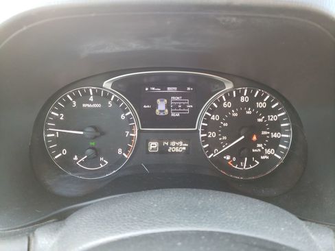 Used 2014 Nissan Pathfinder SV w/ Cargo Package image 15