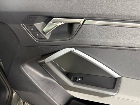 New 2025 Audi Q3 2.0T Premium image 26