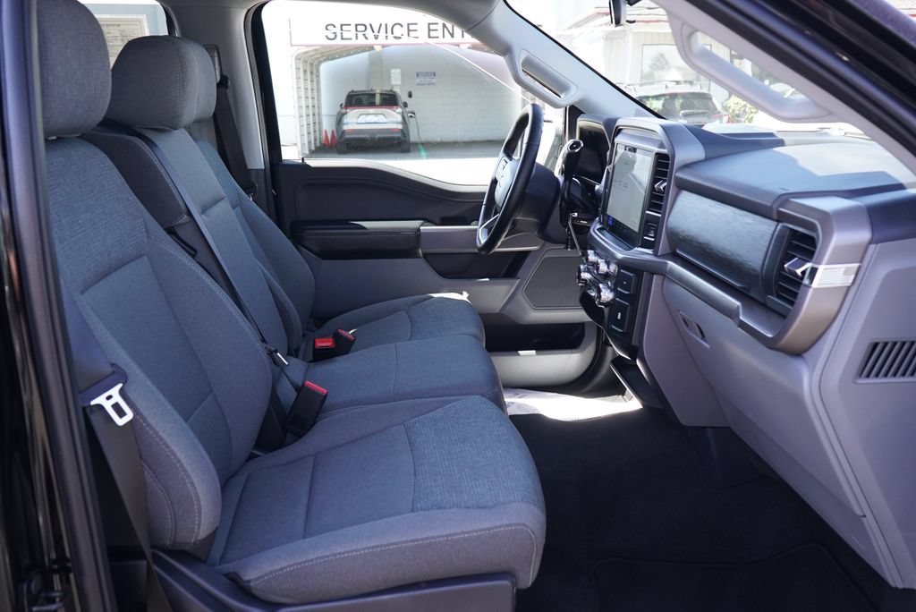 Used 2025 Ford F150 XLT w/ Equipment Group 301A Standard AWD/4WD image 9