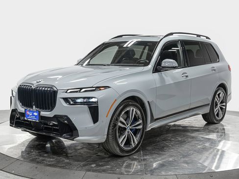 Used 2023 BMW X7 xDrive40i w/ M Sport Package image 1
