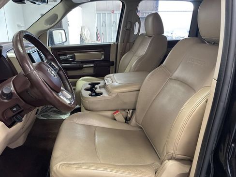 Used 2016 RAM 1500 Laramie AWD/4WD image 9
